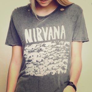 Brandy Melville NIRVANA Distressed O/S